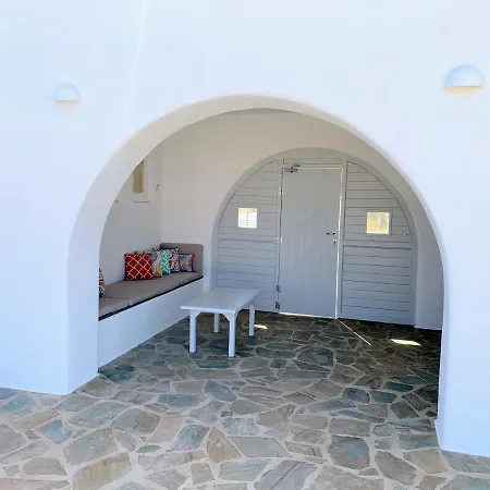 Quiet 2-bedroom Sea View With Shared Pool Hébergement de vacances