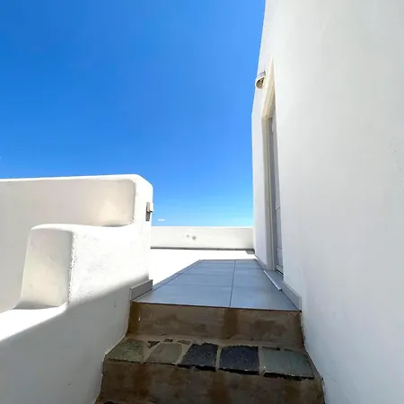 Hébergement de vacances Quiet 2-bedroom Sea View With Shared Pool