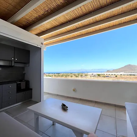 Quiet 2-bedroom Sea View With Shared Pool Mármara